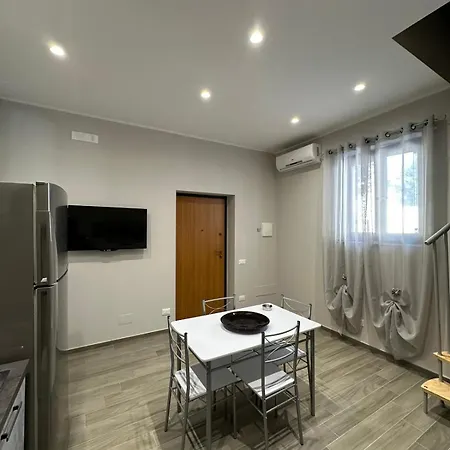 Dimora Gaudiano Lägenhet *