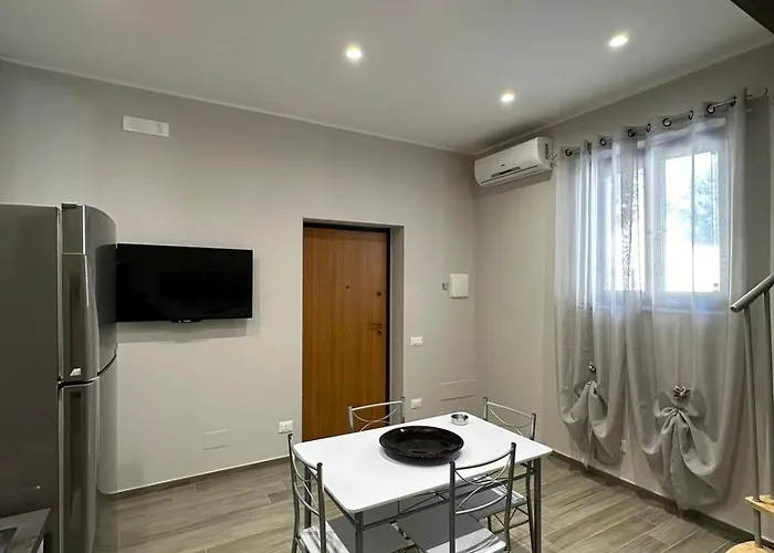 Dimora Gaudiano Lägenhet *